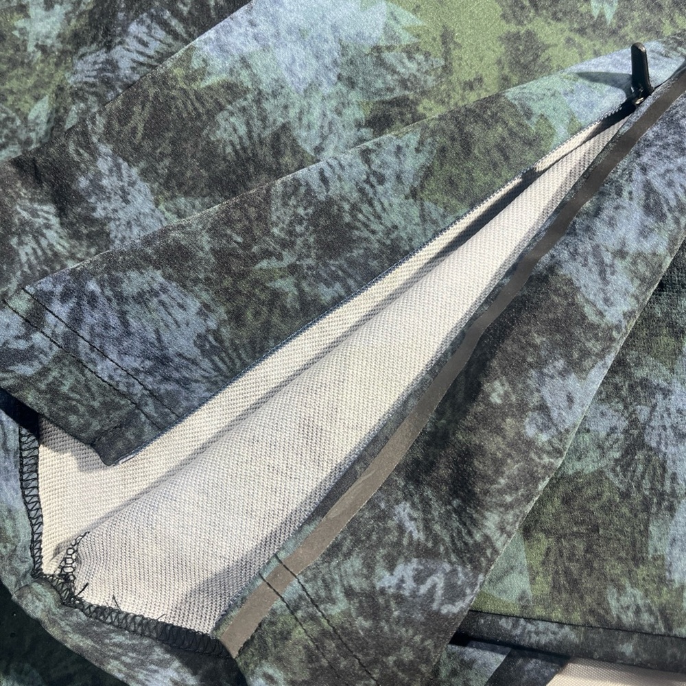 Legends Workout Camouflage Patterned Joggers And … - image 3